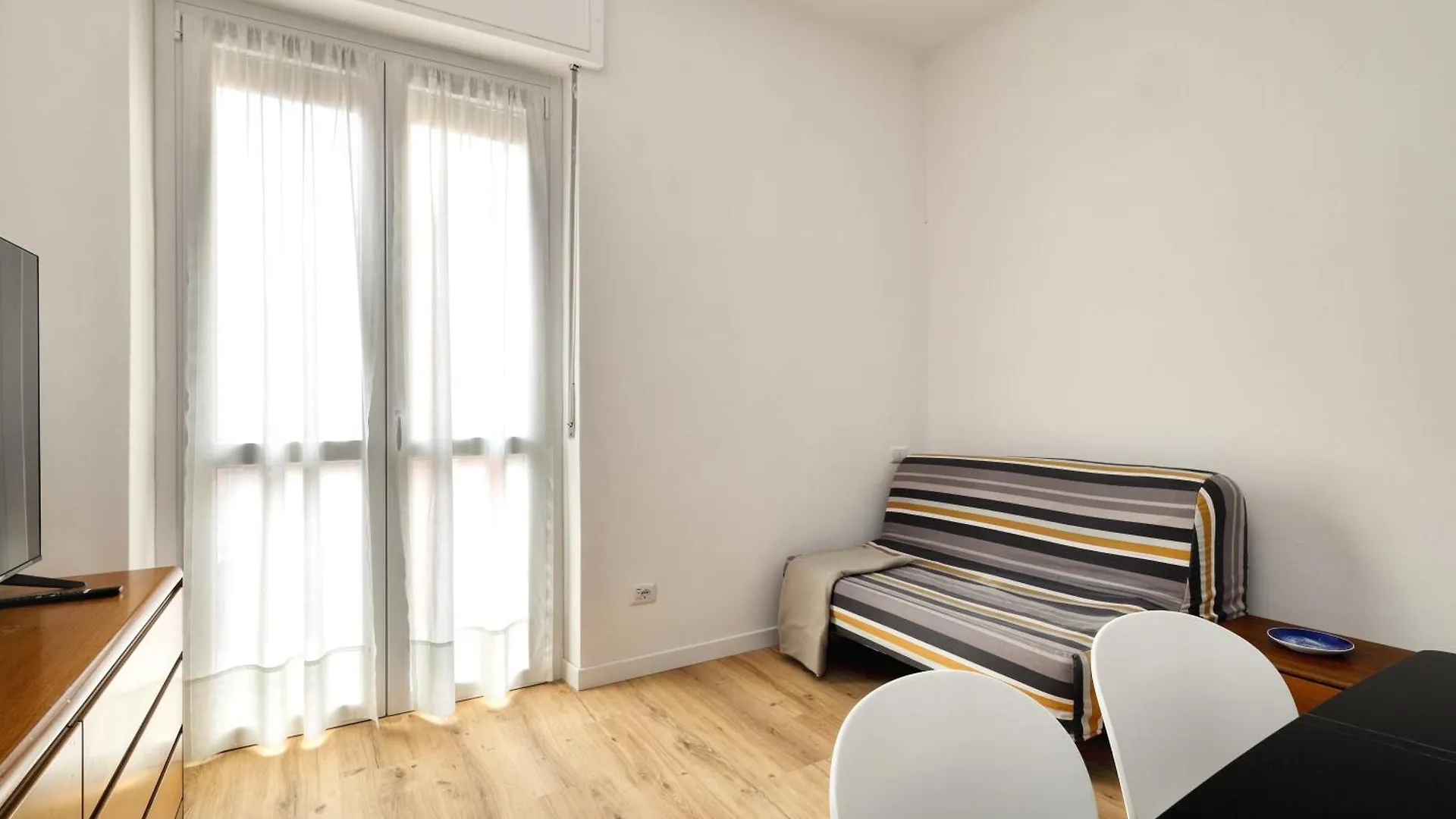 Joivy 1-Bed Apartment With Balcony Near Subway 米兰